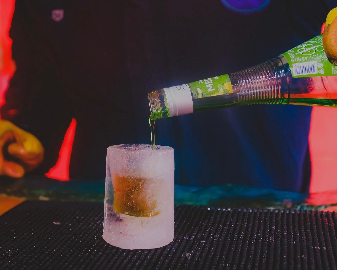 Icebar - 1